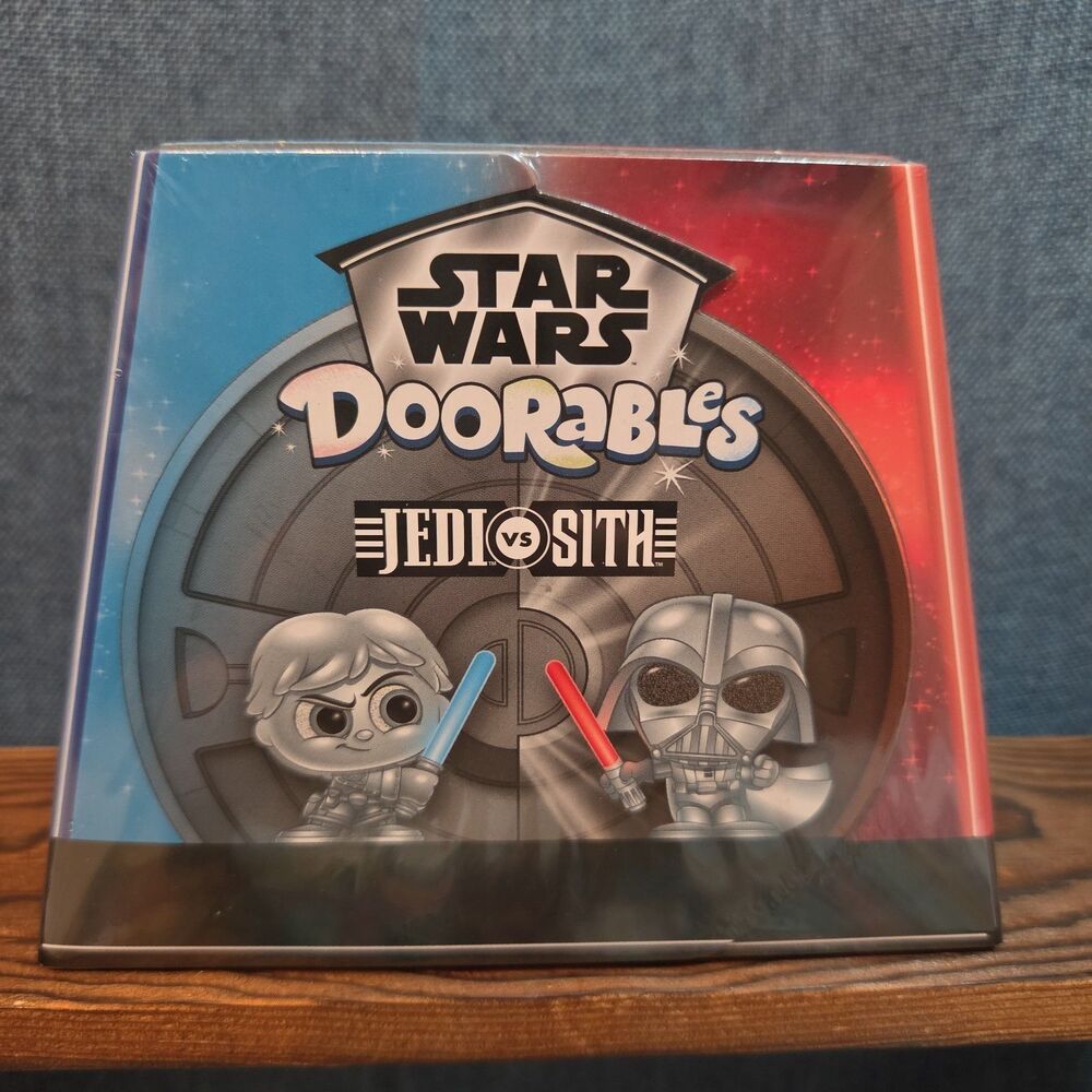 Disney Doorables Star Wars Jedi vs Sith Light Up D23 2024 Exclusive